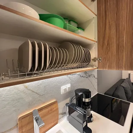 Apartment Chic Urban Escape By Thesbnb Thessaloniki