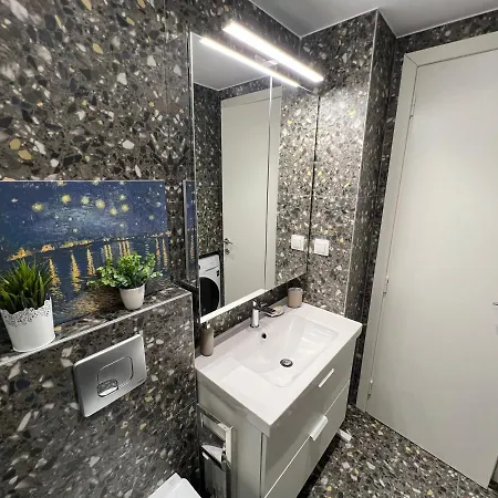 Chic Urban Escape By Thesbnb Апартаменты *